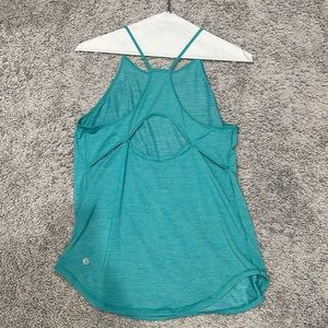 Lululemon tank